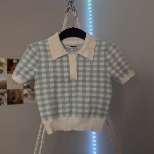 tillys white and blue preppy crop top